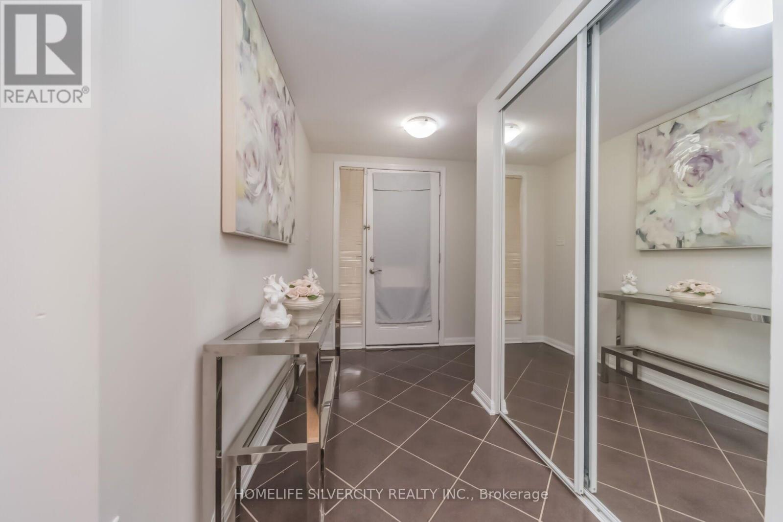 31 Betterton Crescent, Brampton, Ontario  L7A 0S5 - Photo 6 - W13673378