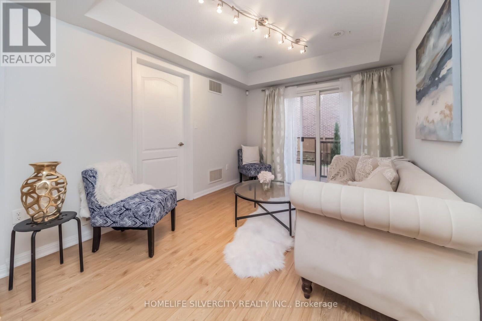 31 Betterton Crescent, Brampton, Ontario  L7A 0S5 - Photo 8 - W13673378