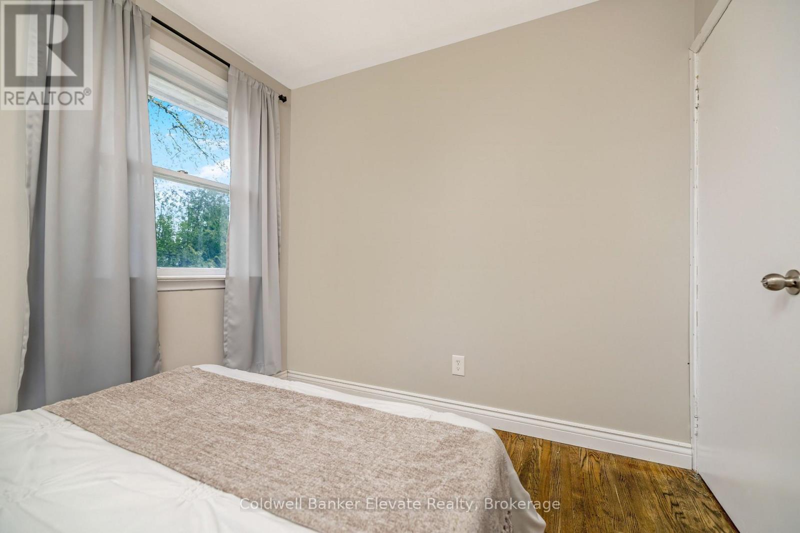 39 Mcgilvray Crescent, Halton Hills, Ontario  L7G 1L7 - Photo 25 - W13673428