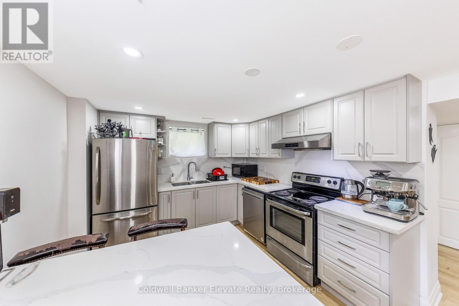39 Mcgilvray Crescent, Halton Hills, Ontario  L7G 1L7 - Photo 29 - W13673428