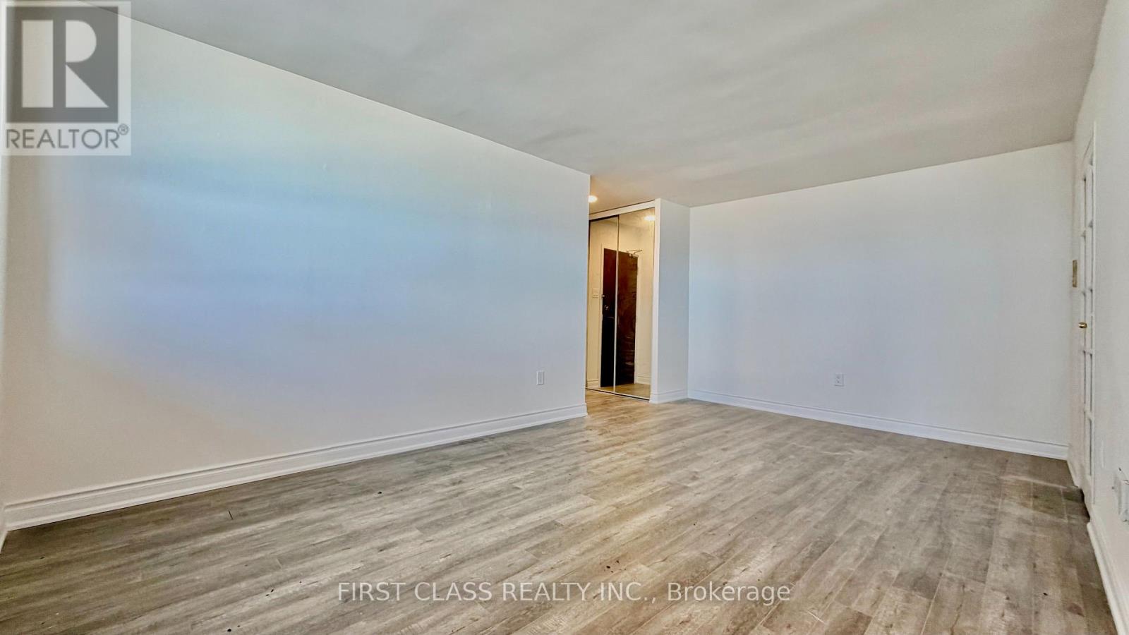 1415 - 541 Blackthorn Avenue, Toronto, Ontario  M6M 5A6 - Photo 17 - W13673484