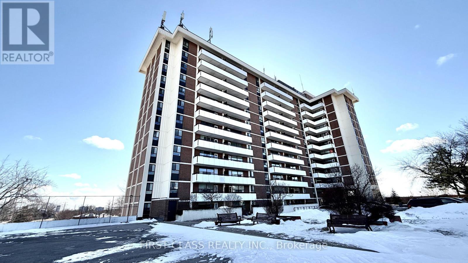 1415 - 541 Blackthorn Avenue, Toronto, Ontario  M6M 5A6 - Photo 2 - W13673484