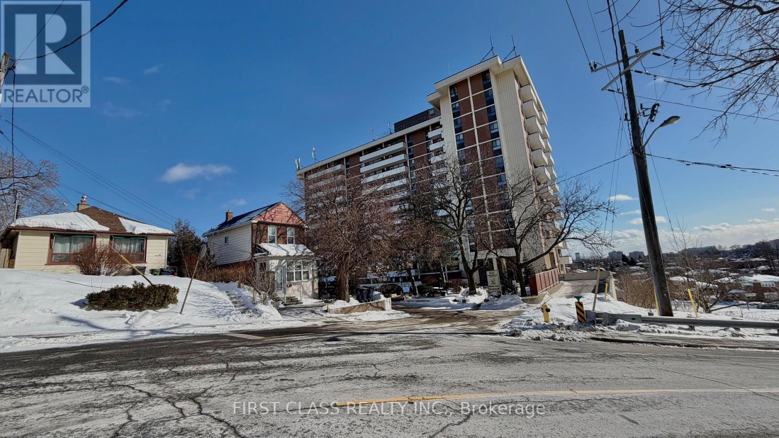 1415 - 541 Blackthorn Avenue, Toronto, Ontario  M6M 5A6 - Photo 3 - W13673484