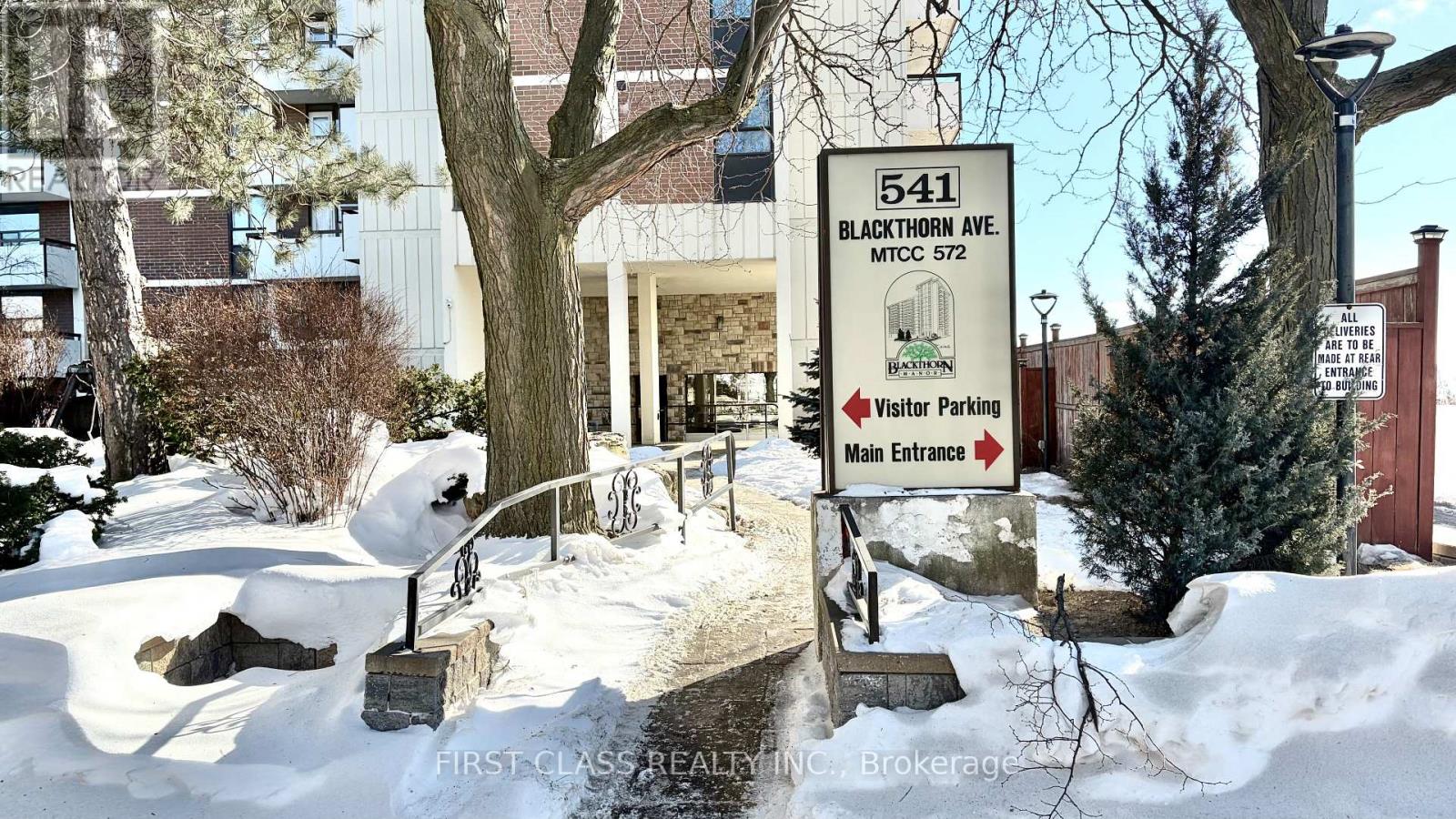 1415 - 541 Blackthorn Avenue, Toronto, Ontario  M6M 5A6 - Photo 4 - W13673484