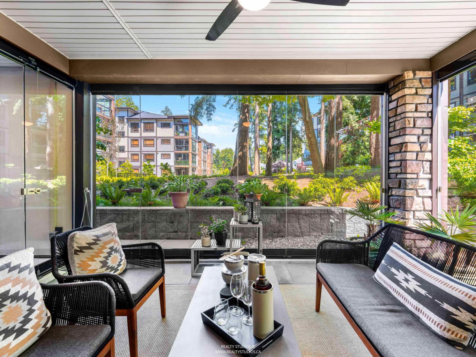109 14588 Mcdougall Drive, White Rock, British Columbia  V4P 0H1 - Photo 17 - R3155638