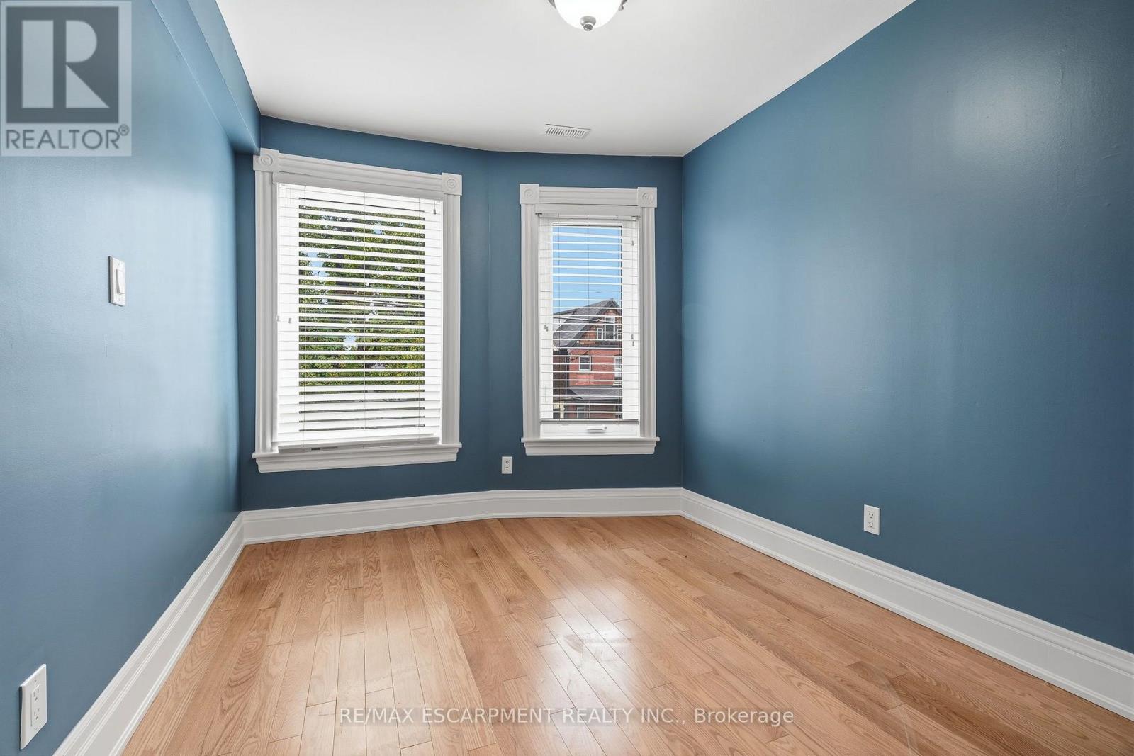 Upper - 359 Herkimer Street, Hamilton, Ontario  L8P 2J2 - Photo 10 - X13673394