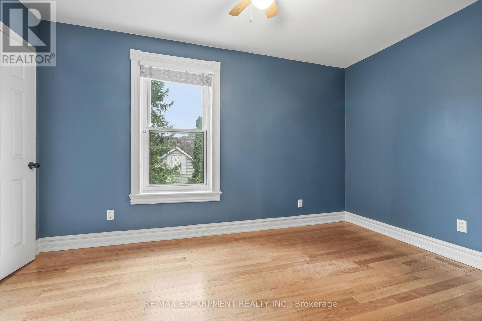 Upper - 359 Herkimer Street, Hamilton, Ontario  L8P 2J2 - Photo 11 - X13673394