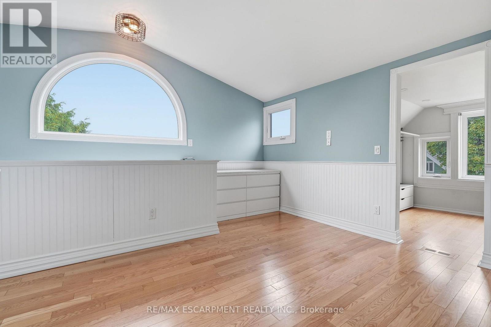 Upper - 359 Herkimer Street, Hamilton, Ontario  L8P 2J2 - Photo 22 - X13673394