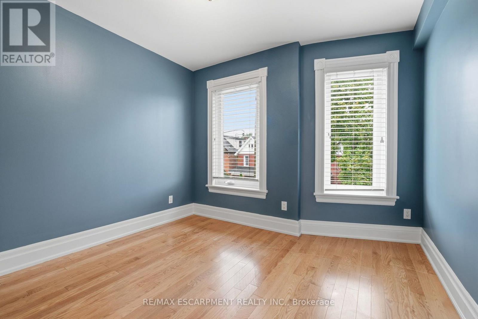 Upper - 359 Herkimer Street, Hamilton, Ontario  L8P 2J2 - Photo 9 - X13673394