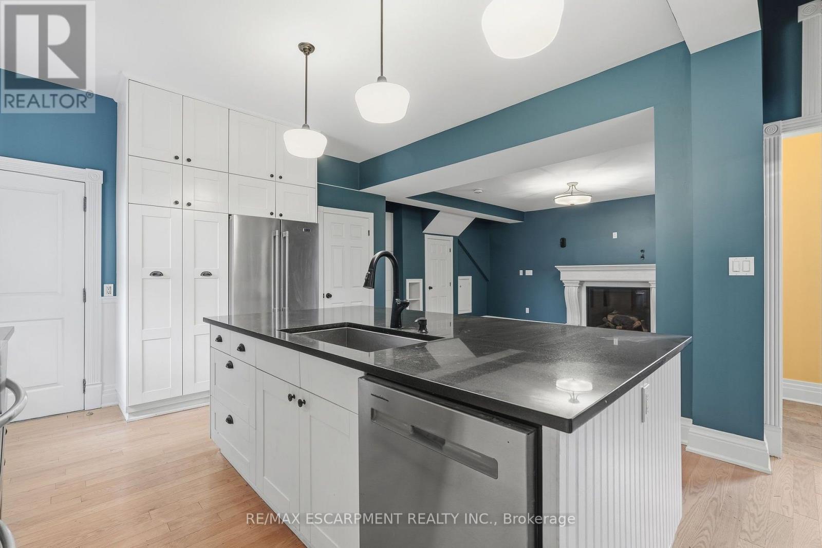 Main - 359 Herkimer Street, Hamilton, Ontario  L8P 2J2 - Photo 10 - X13673418