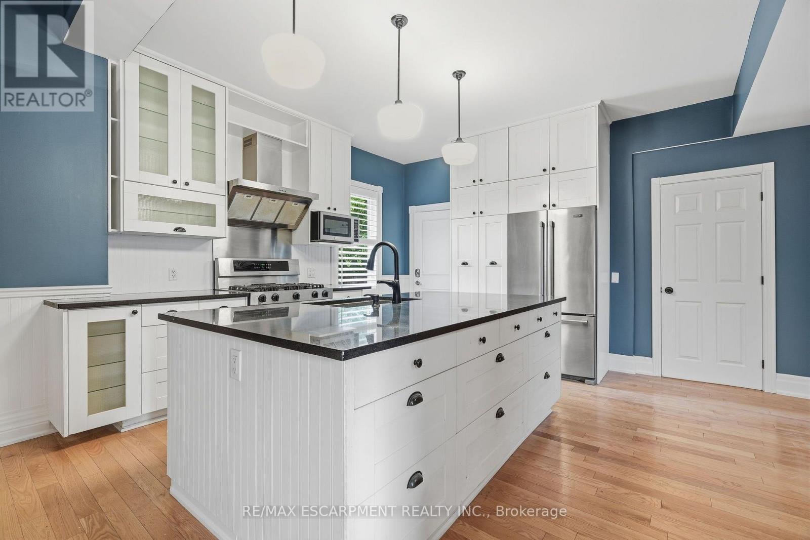 Main - 359 Herkimer Street, Hamilton, Ontario  L8P 2J2 - Photo 9 - X13673418