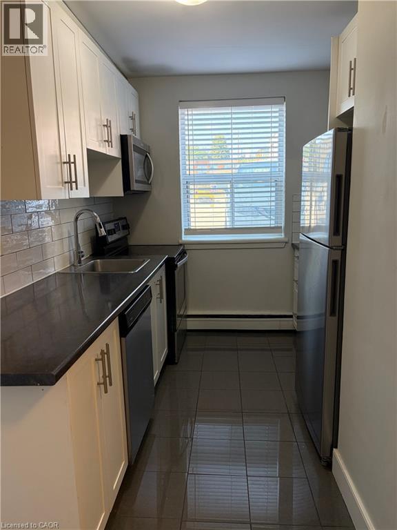 2 Grant Boulevard Unit# 3, Dundas, Ontario  L9H 4N9 - Photo 2 - 40853157