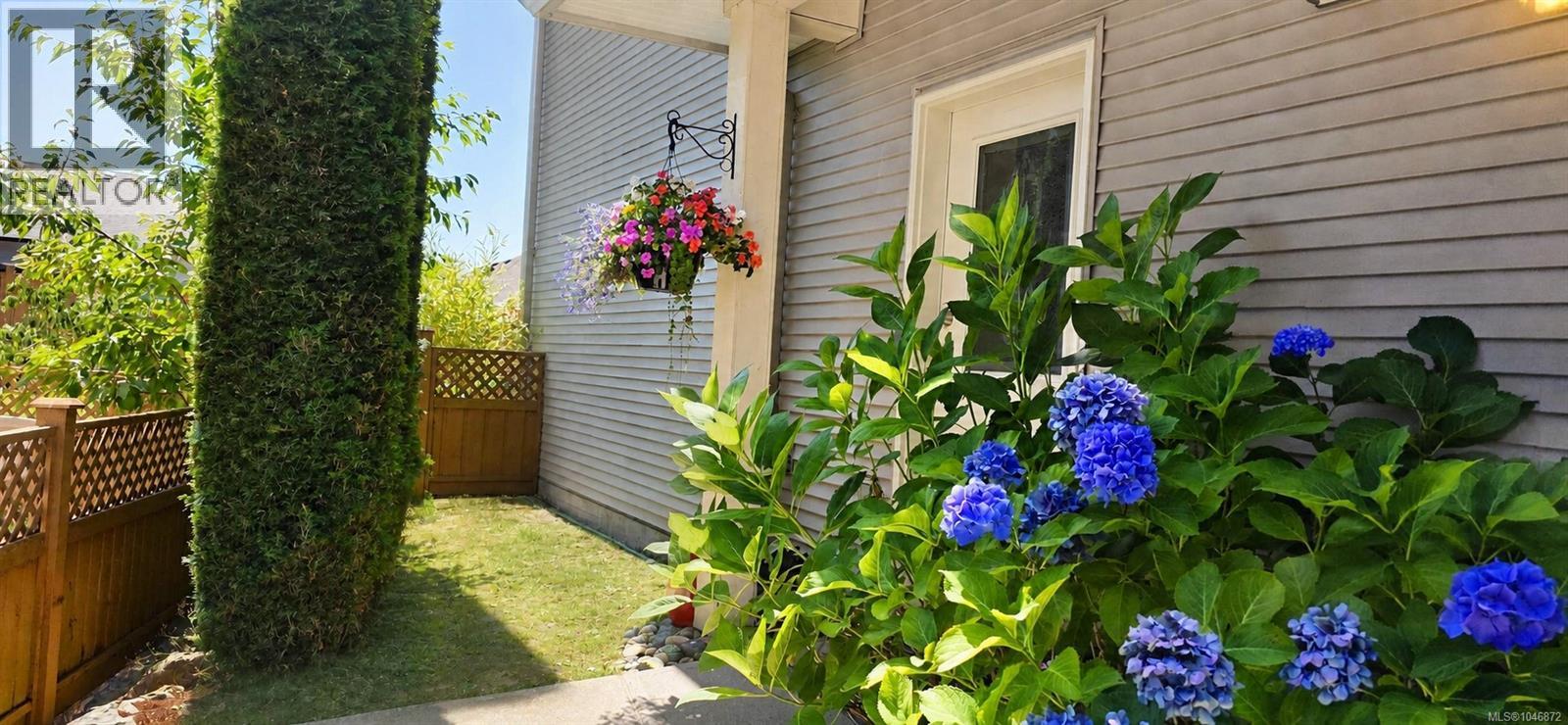 104 2153 Ridgemont Pl, Nanaimo, British Columbia  V9T 0C8 - Photo 2 - 1046872