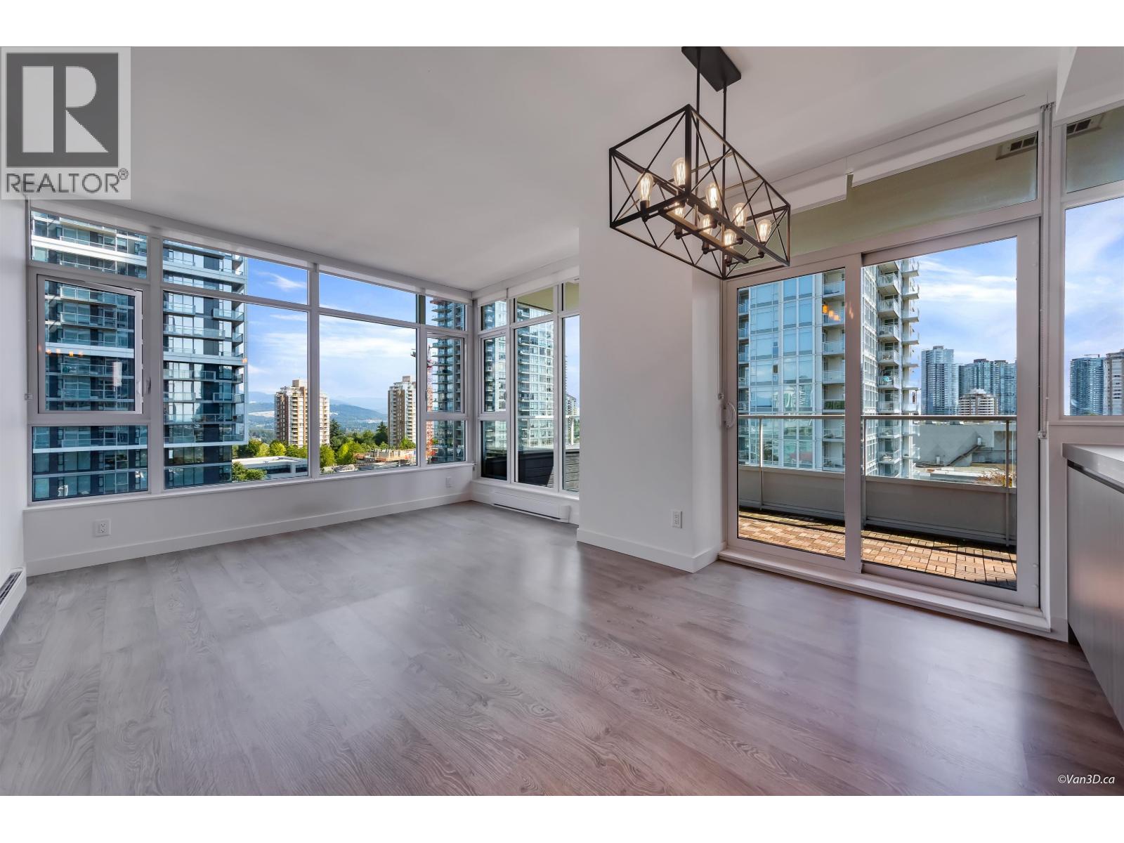 907 6080 Mckay Avenue, Burnaby, British Columbia V5H 0J4 - Photo 2 - R3155542