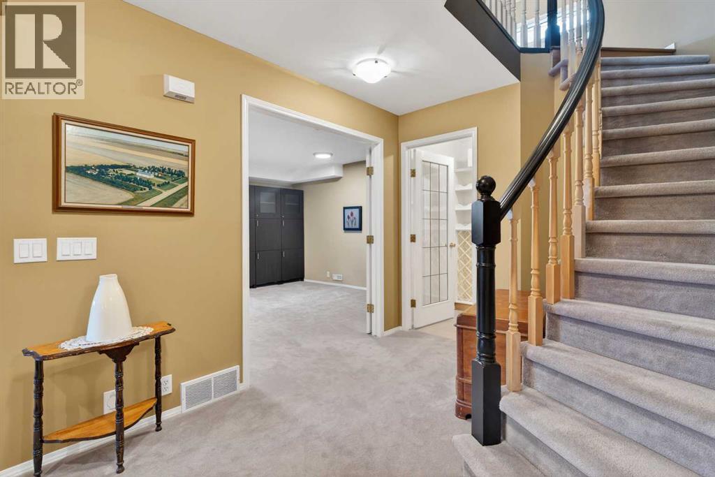 15 Hampstead Rise NW, Calgary, Alberta  T3A 6B4 - Photo 35 - A2321927