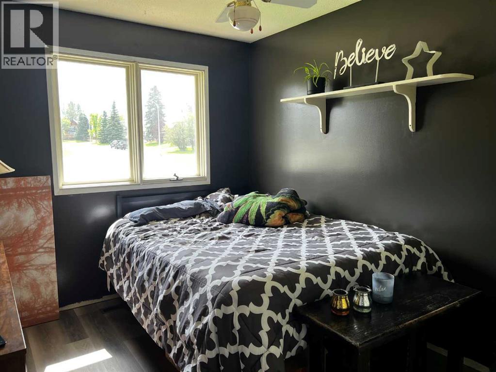 804 7 Street, Fox Creek, Alberta  T0H 1P0 - Photo 12 - A2337228