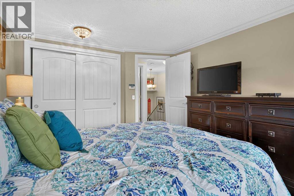 12, 140 Point Drive NW, Calgary, Alberta T3B 4W3 - Photo 32 - A2328486