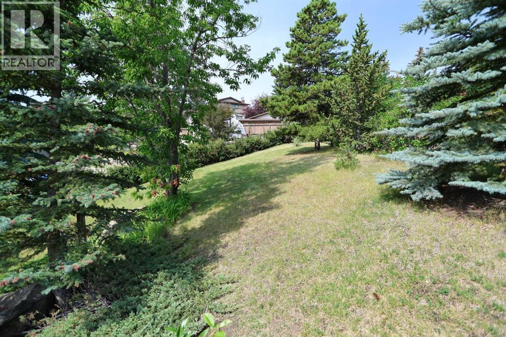 52 Edgeland Road Nw, Calgary, Alberta  T3A 2Y4 - Photo 37 - A2331818