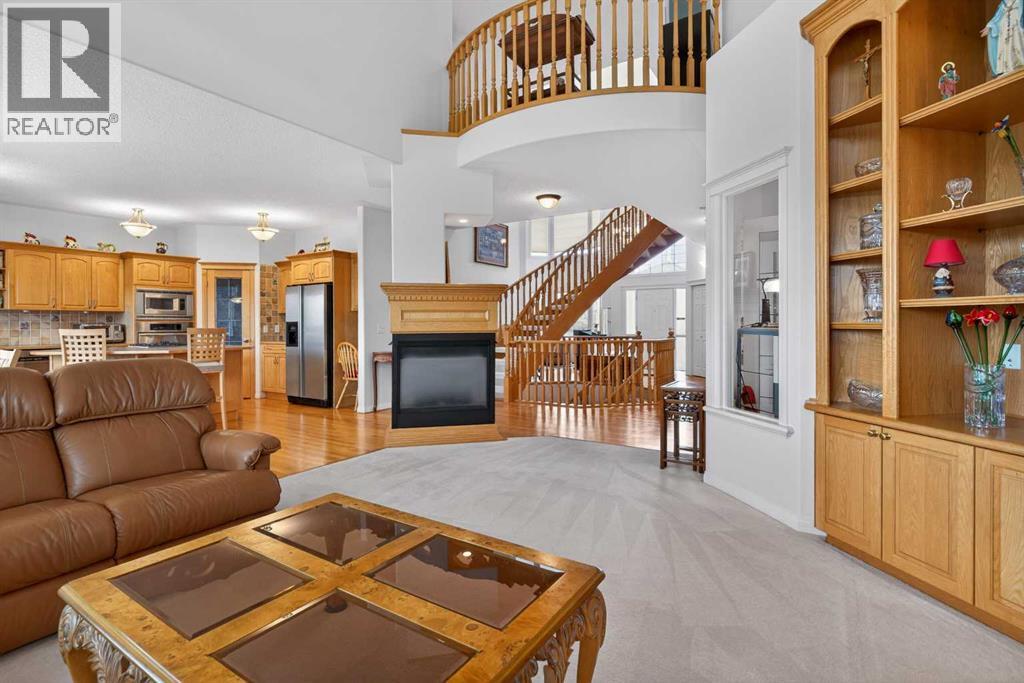 307 Hampstead Way NW, Calgary, Alberta  T3A 6E6 - Photo 2 - A2332669