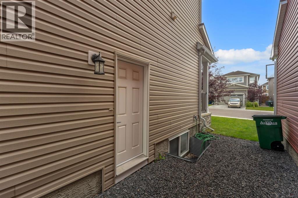 121 Osborne Common SW, Airdrie, Alberta  T4B 5G6 - Photo 40 - A2337175