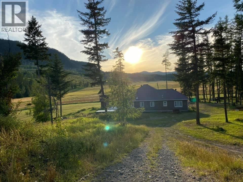 4 Hollingsworth Road, Cherryville, British Columbia  V0E 2G3 - Photo 4 - 10347182