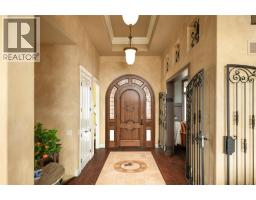 954 Hewetson Avenue, Kelowna, British Columbia  V1W 5H8 - Photo 3 - 10397512