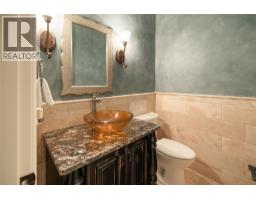 954 Hewetson Avenue, Kelowna, British Columbia  V1W 5H8 - Photo 38 - 10397512