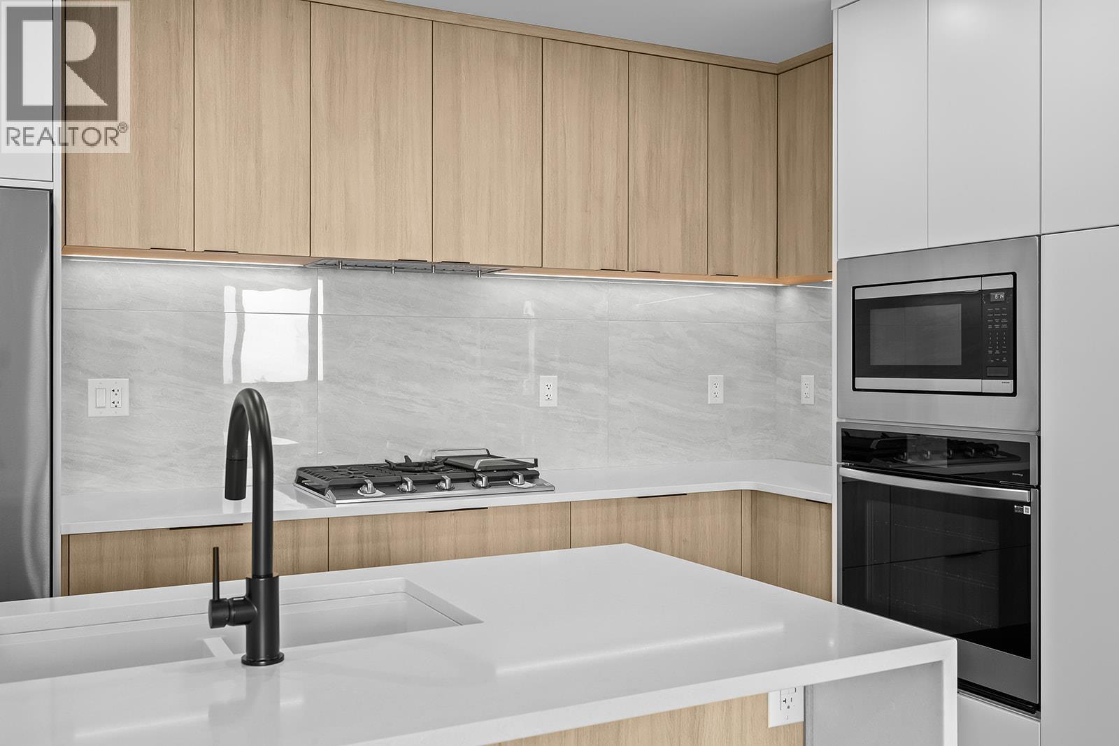 75 Predator Ridge Drive Unit# 301, Vernon, British Columbia  V1H 1G4 - Photo 16 - 10397008