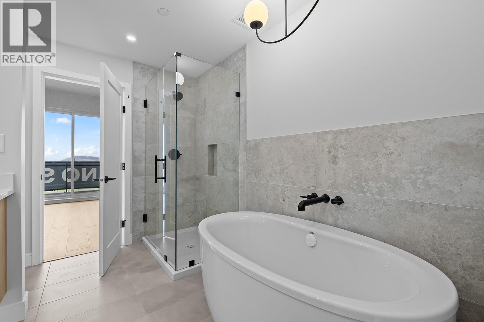 75 Predator Ridge Drive Unit# 301, Vernon, British Columbia  V1H 1G4 - Photo 32 - 10397008