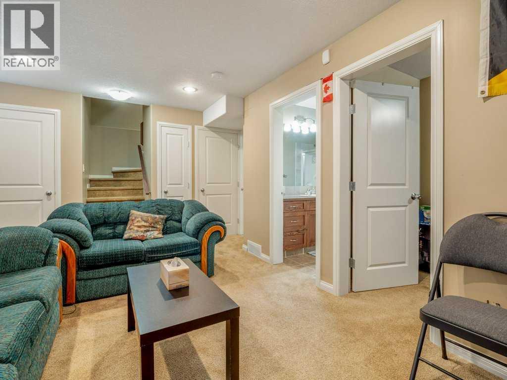17 Coalbanks Link W, Lethbridge, Alberta  T1J 4H6 - Photo 35 - A2326571
