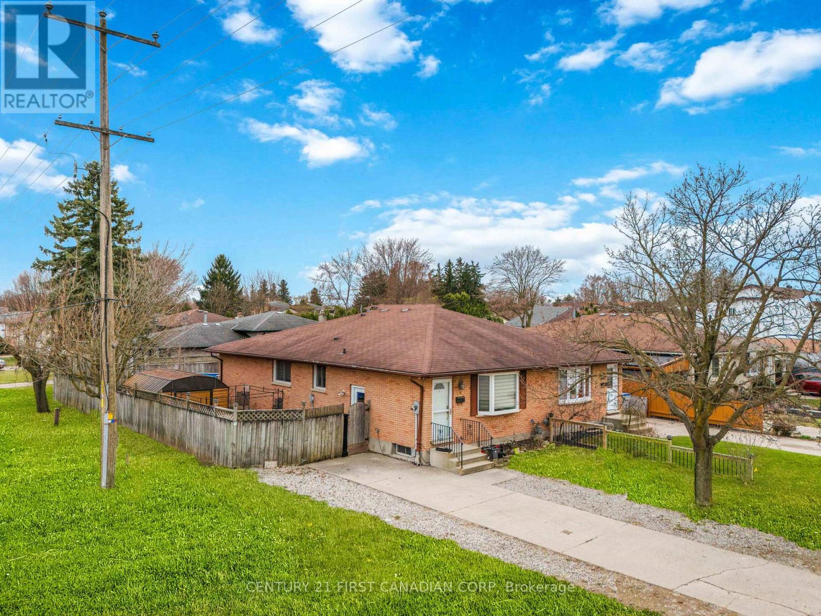 54 Brennan Drive N, Strathroy-Caradoc, Ontario  N7G 3S3 - Photo 2 - X13673570