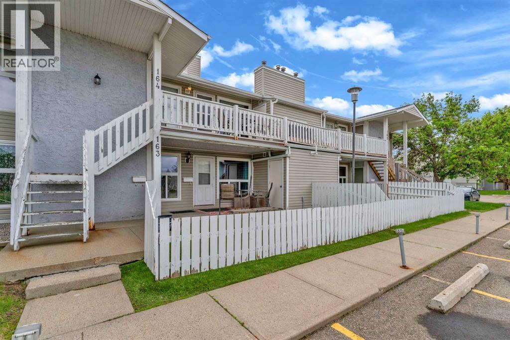 164, 2703 79 Street, Edmonton, Alberta  T6K 3Z6 - Photo 2 - A2321059