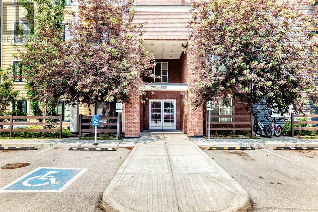 4302, 755 Copperpond Boulevard SE, Calgary, Alberta  T2Z 4R2 - Photo 4 - A2326970
