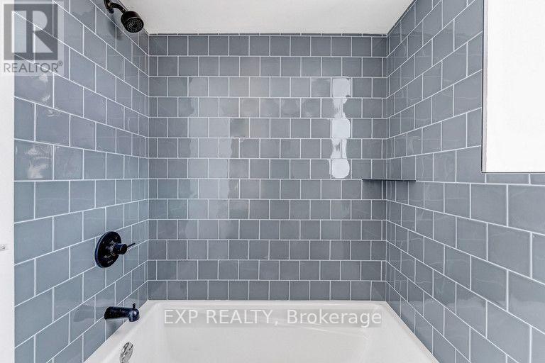 201 - 658 Somerset Street W, Ottawa, Ontario  K1R 5K4 - Photo 10 - X13673610