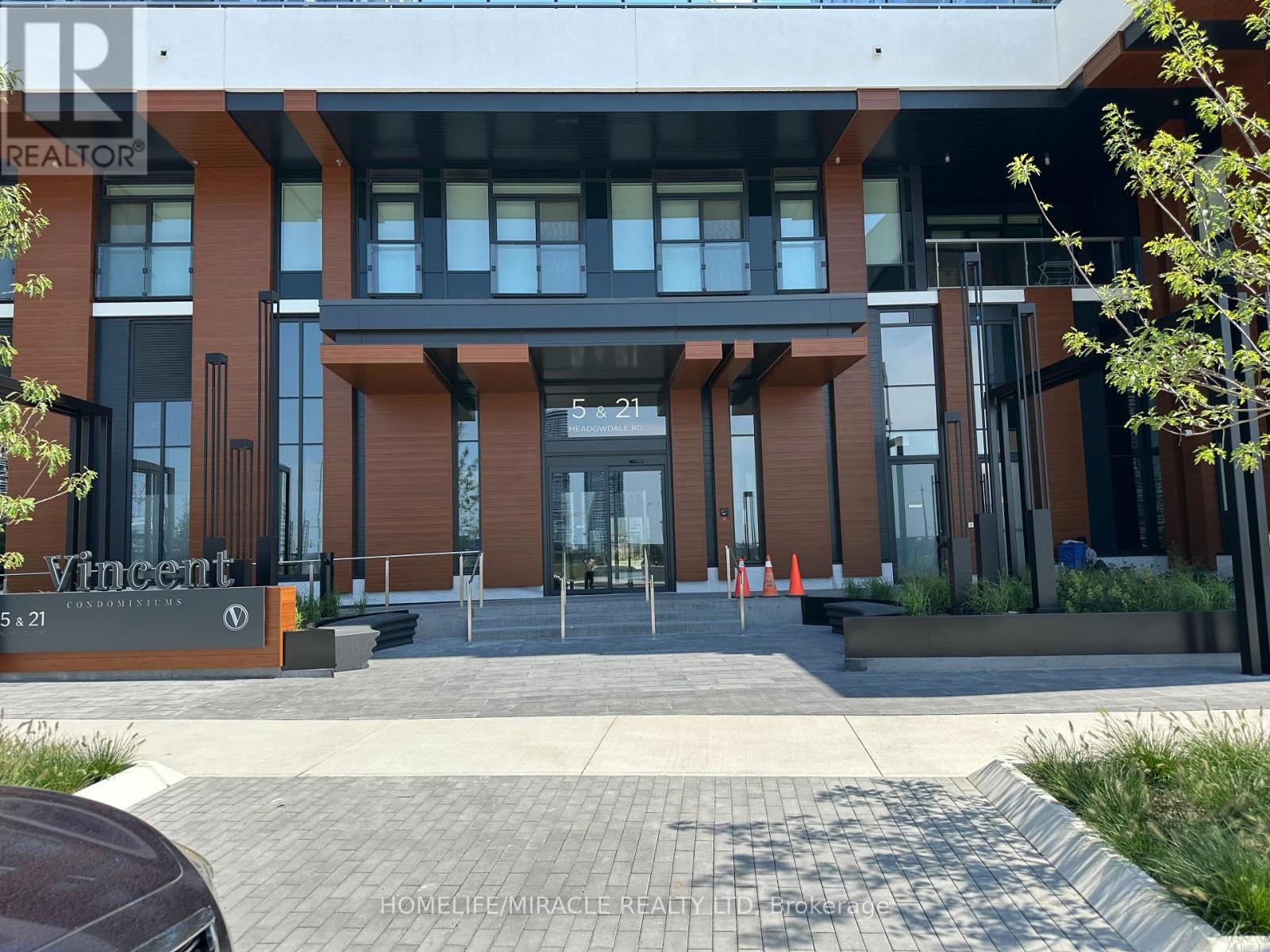 514 - 5 Meadowdale Road N, Vaughan, Ontario  L4K 0C7 - Photo 2 - N13655200
