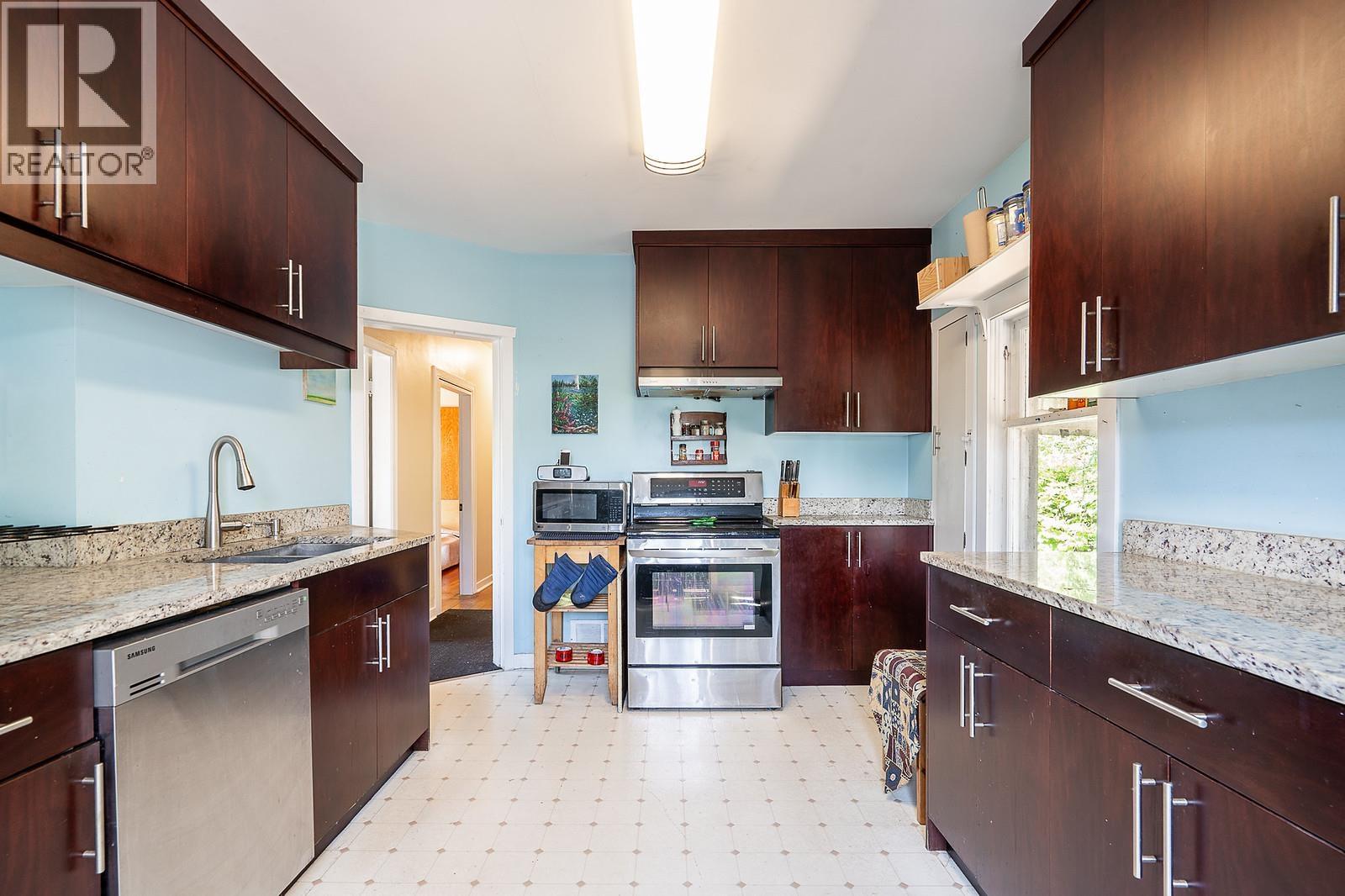 423 Cumberland Street, New Westminster, British Columbia  V3L 3G6 - Photo 8 - R3155605