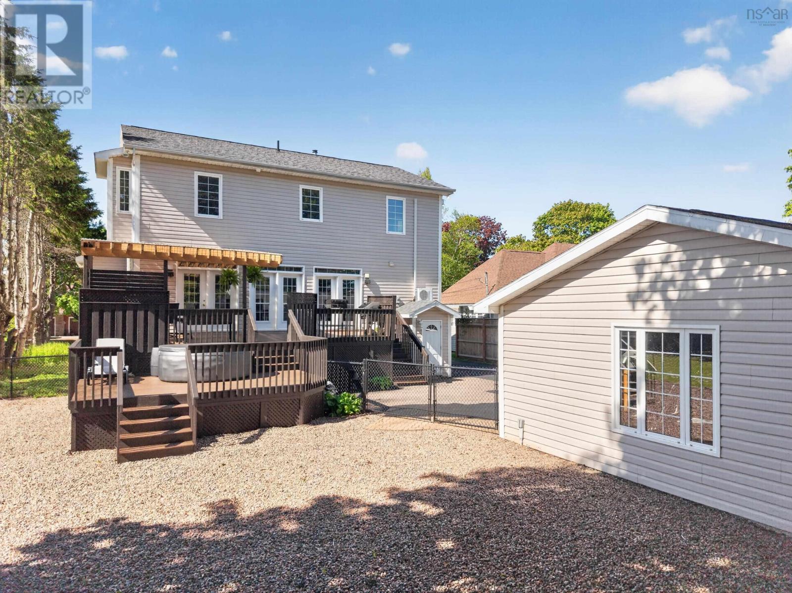 46 Smith Avenue, Truro, Nova Scotia  B2N 1C1 - Photo 2 - 202613572