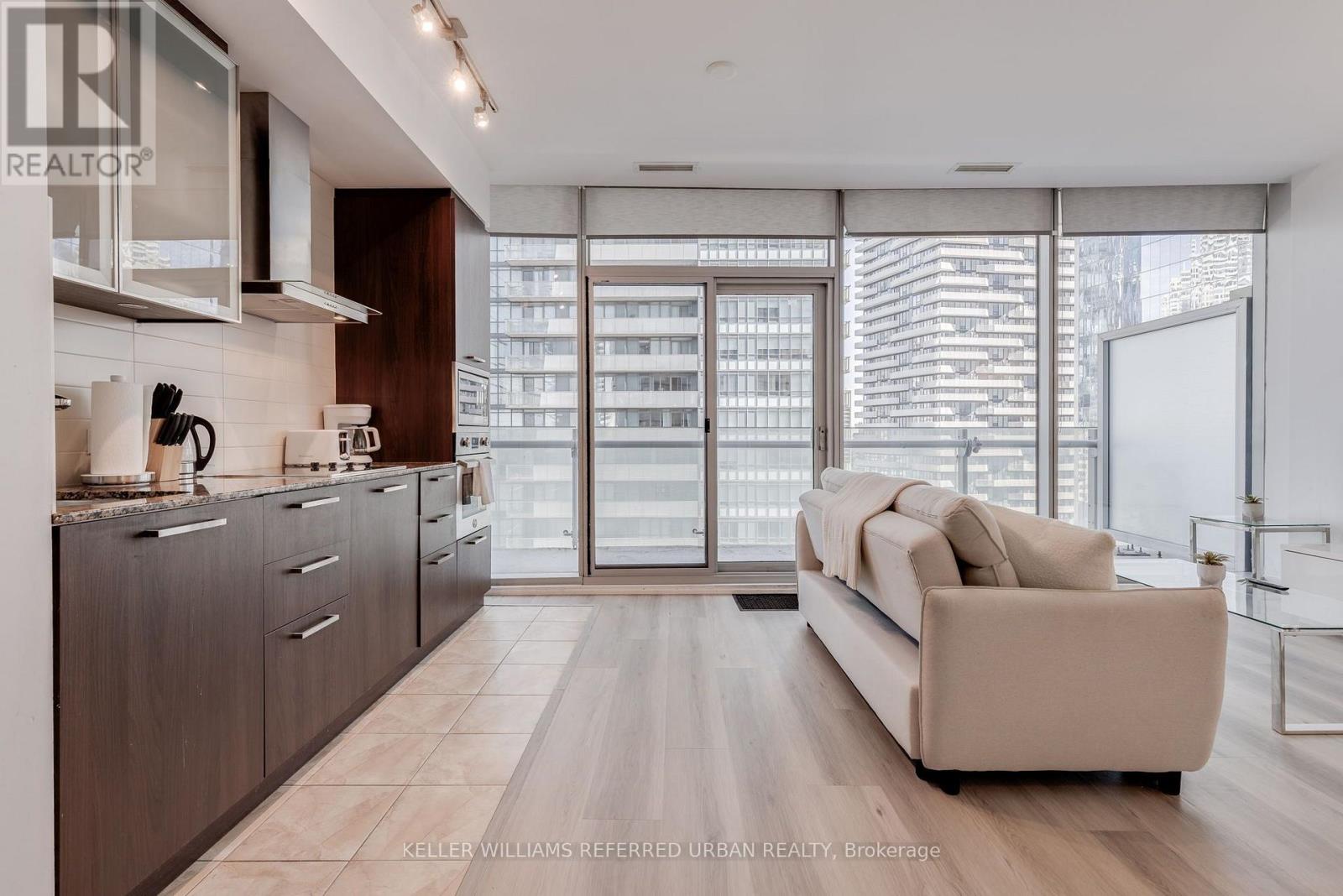 1812 - 14 YORK STREET, Toronto, Ontario