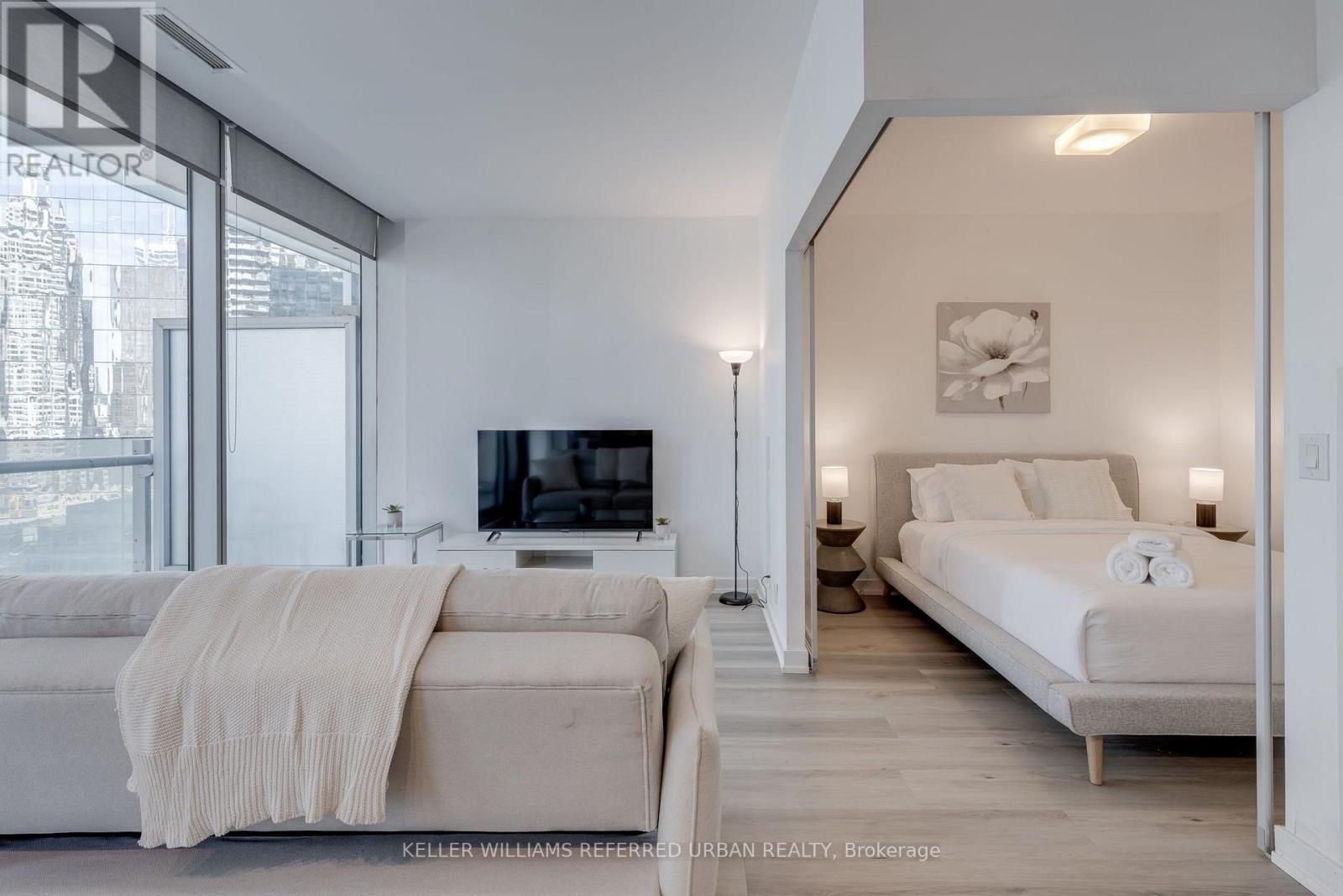 1812 - 14 York Street, Toronto, Ontario  M5J 0B1 - Photo 5 - C13673594