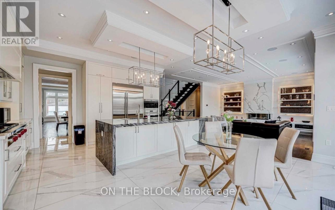 408 Connaught Avenue, Toronto, Ontario  M2R 2M2 - Photo 11 - C13673622