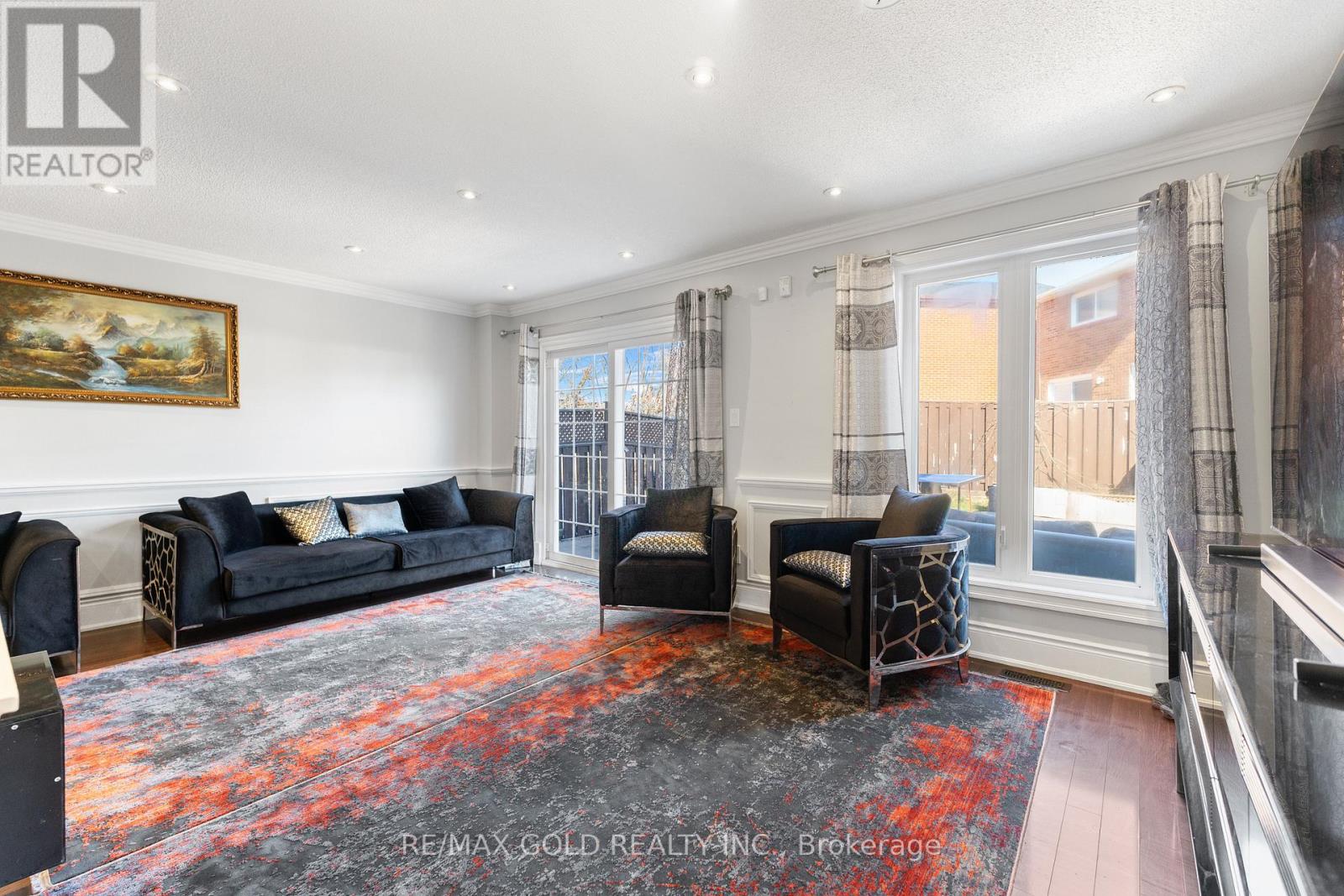 115 Misty Meadow Drive, Vaughan, Ontario  L4L 3X1 - Photo 8 - N13673588
