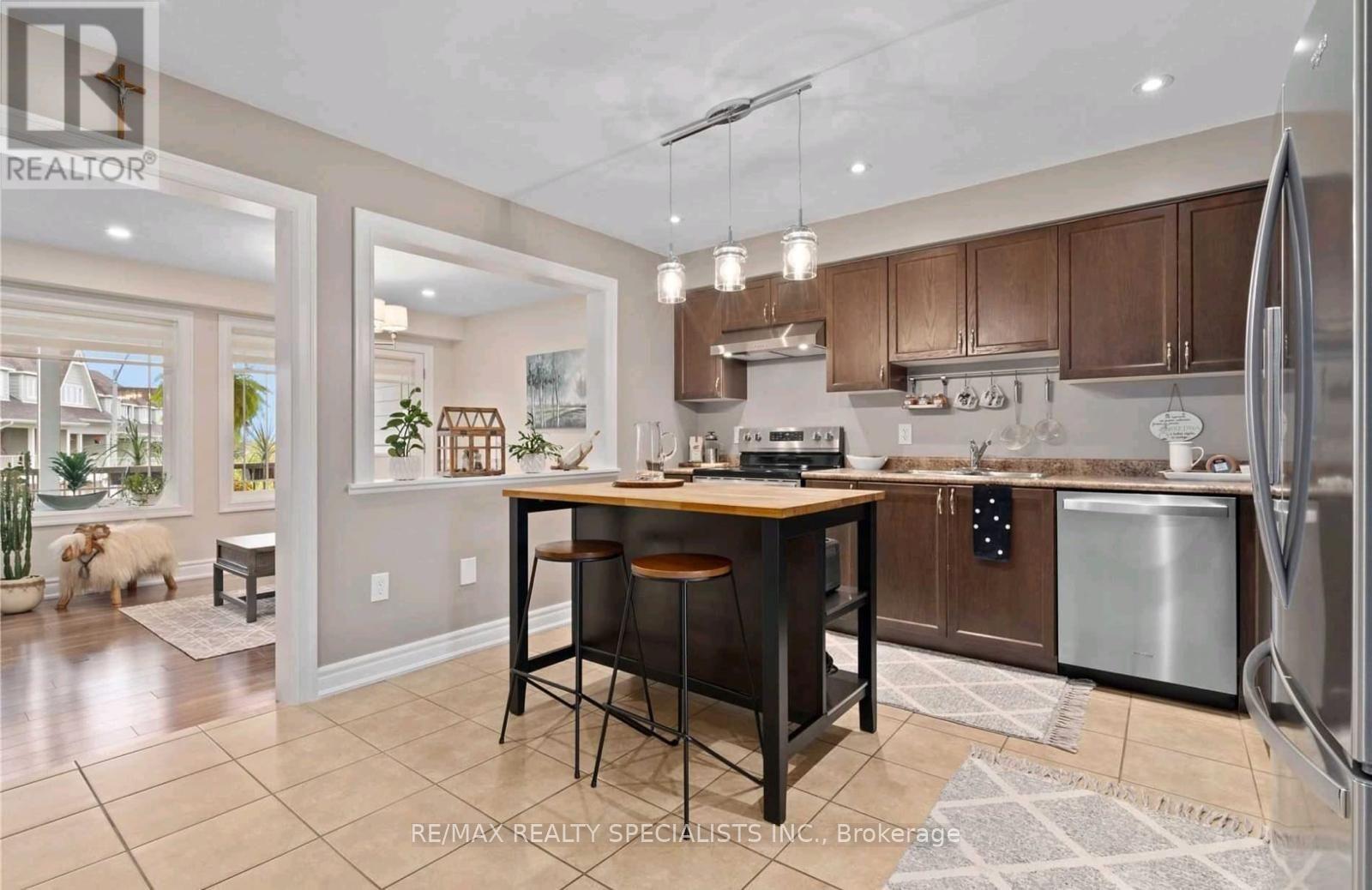 1299 Coleman Crescent, Innisfil, Ontario  L9S 1X5 - Photo 9 - N13562030