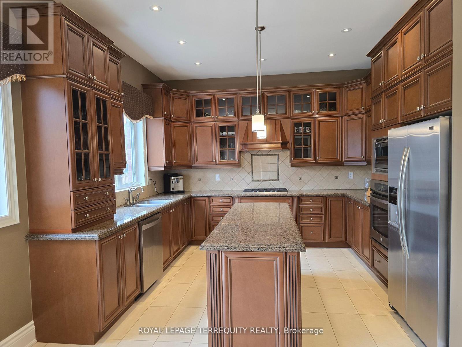 19 Black Diamond Crescent, Brampton, Ontario  L6X 0V8 - Photo 14 - W13673572