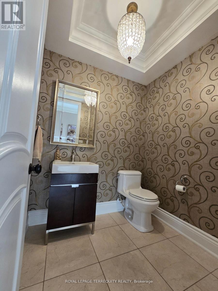 19 Black Diamond Crescent, Brampton, Ontario  L6X 0V8 - Photo 8 - W13673572