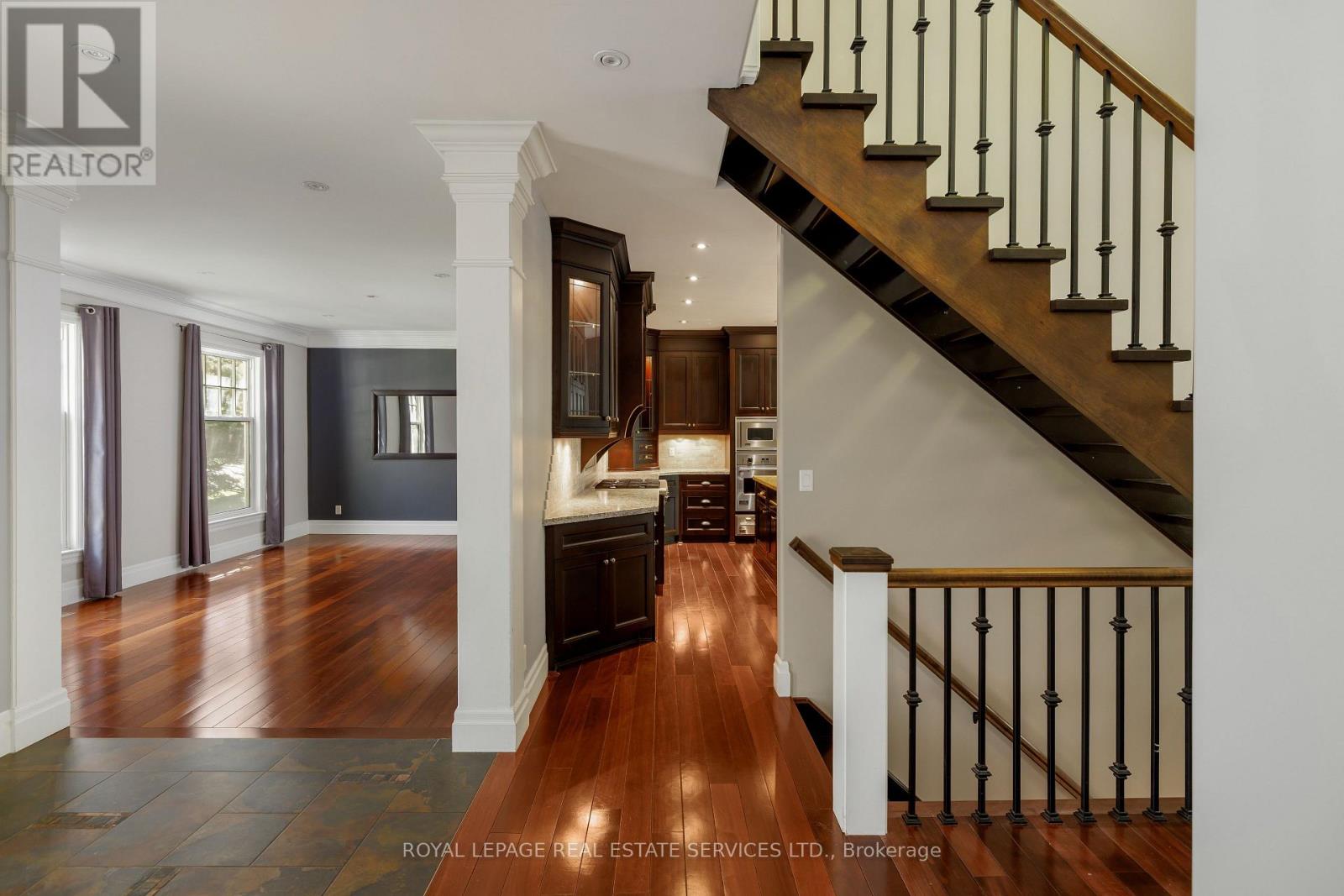 1387 Willowdown Road, Oakville, Ontario  L6L 1X2 - Photo 11 - W13673574