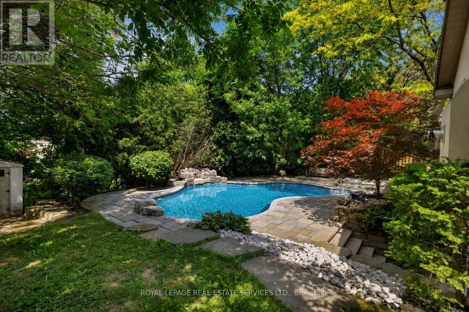 1387 Willowdown Road, Oakville, Ontario  L6L 1X2 - Photo 2 - W13673574