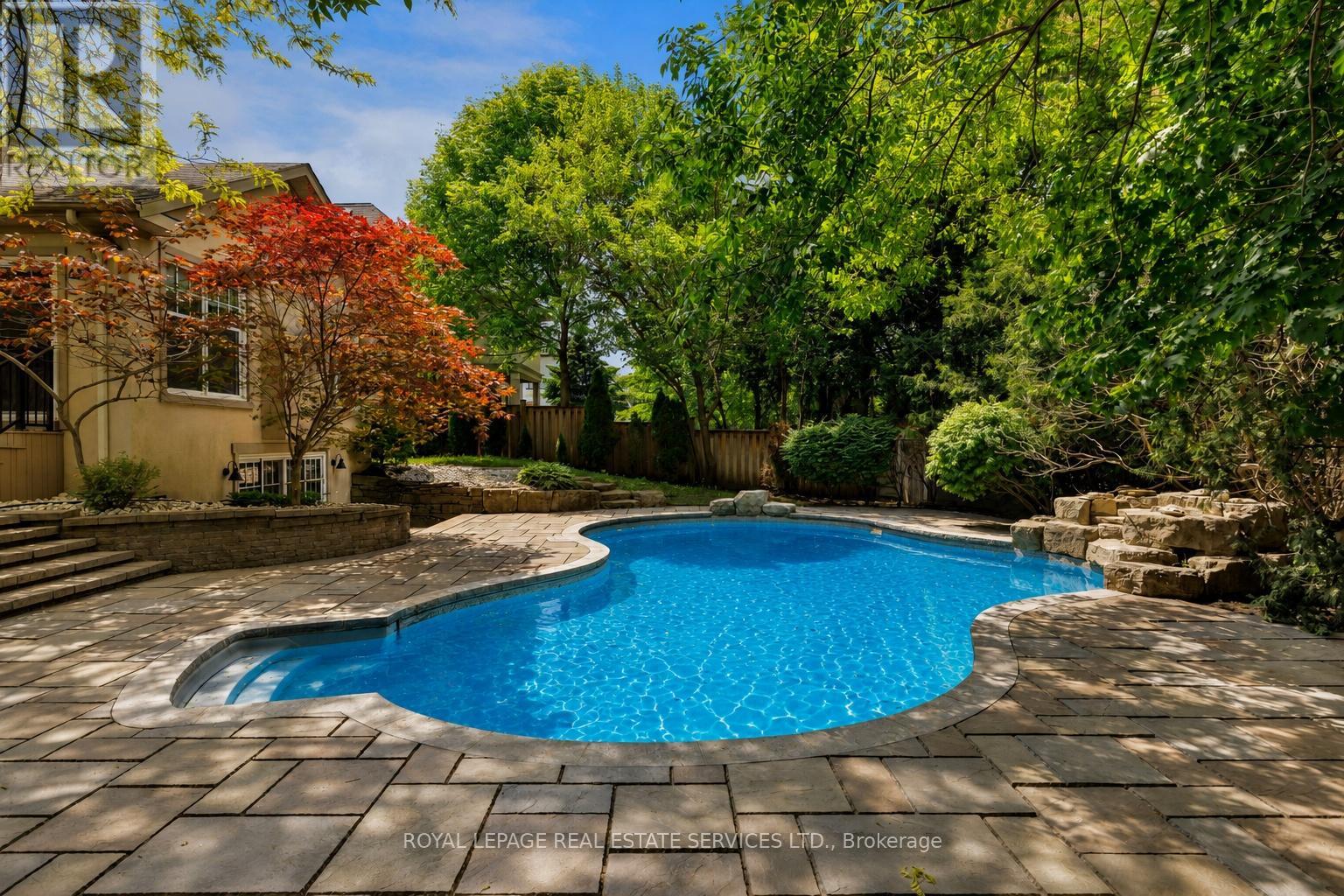 1387 Willowdown Road, Oakville, Ontario  L6L 1X2 - Photo 45 - W13673574