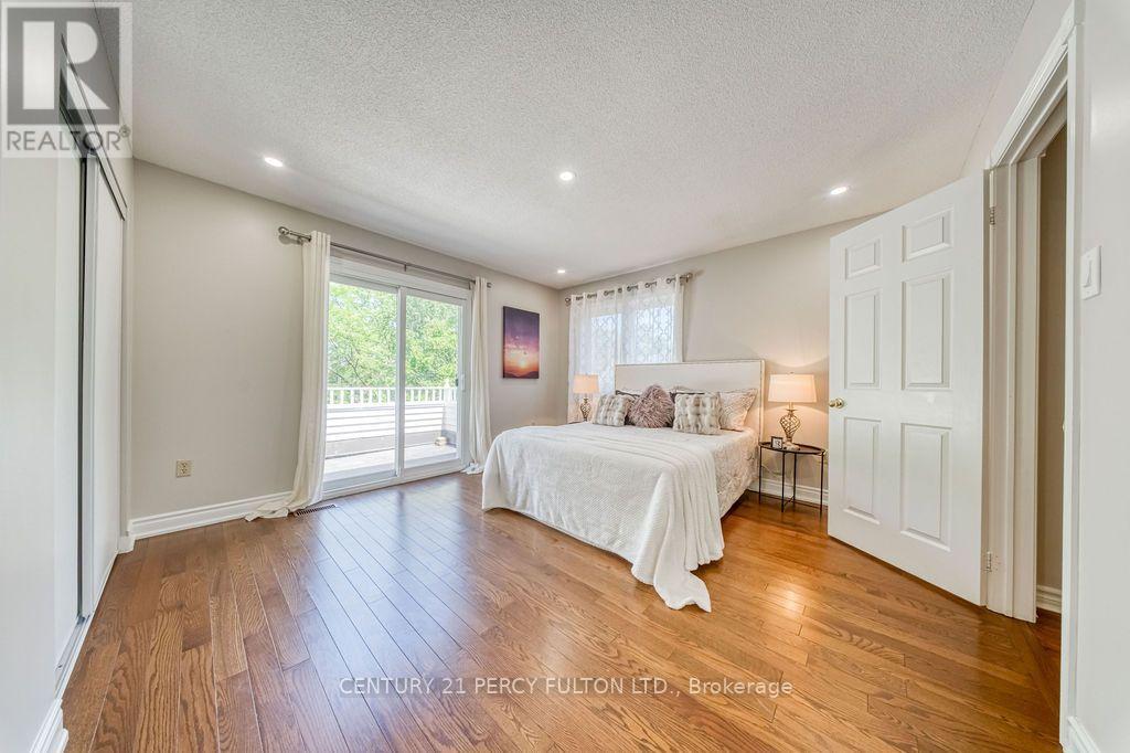 5522 Holbrook Road, Mississauga, Ontario  L5M 5G4 - Photo 27 - W13673606