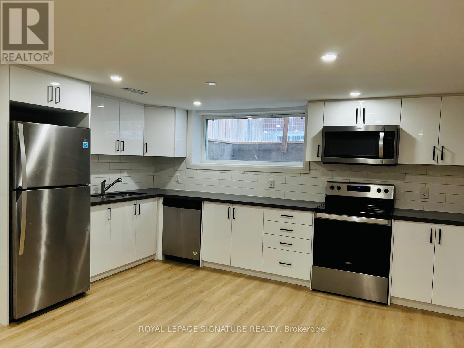 BSMT - 49 EDINBURGH ROAD, Kitchener, Ontario