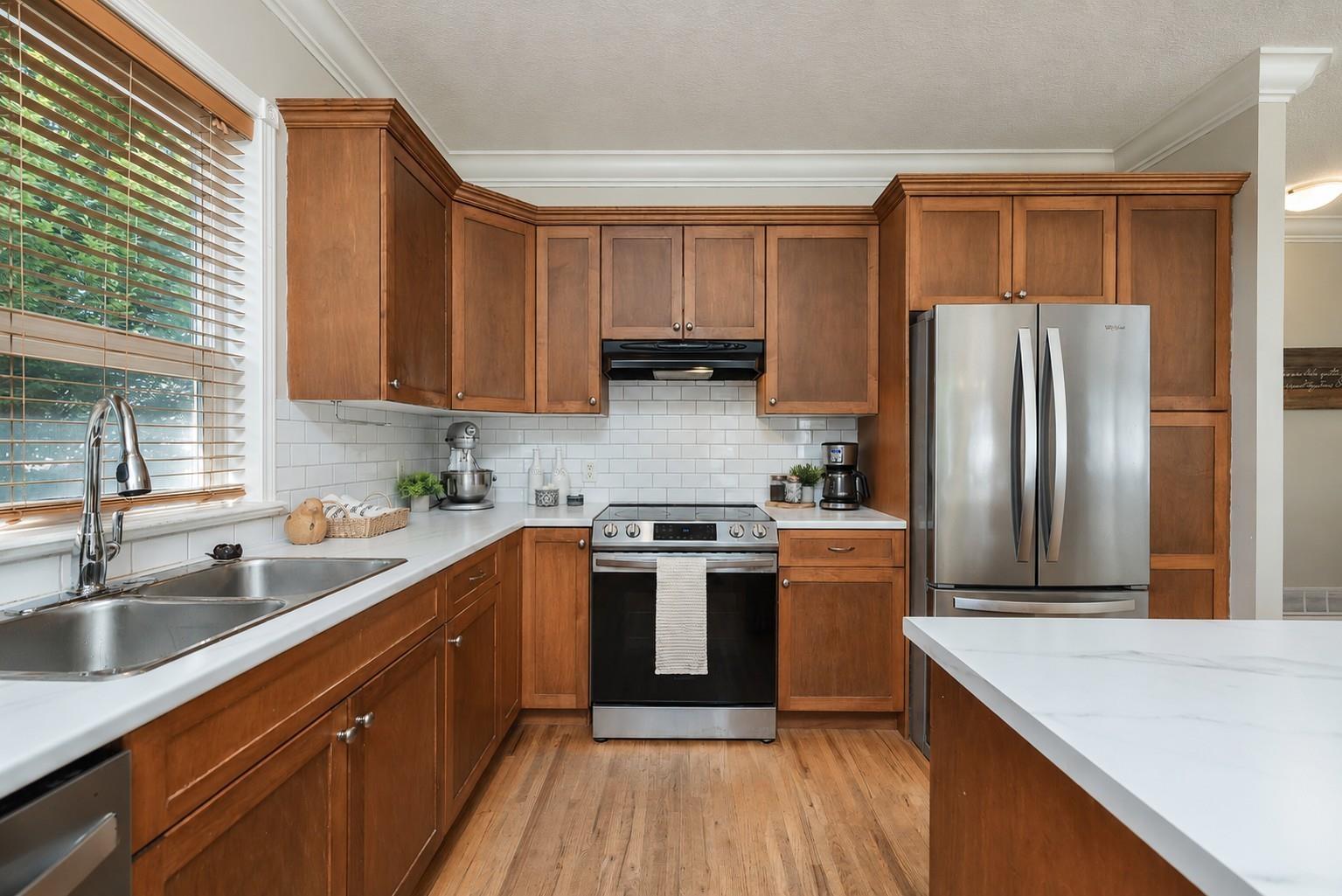 32998 Boothby Avenue, Mission, British Columbia  V2V 7R6 - Photo 11 - R3154033